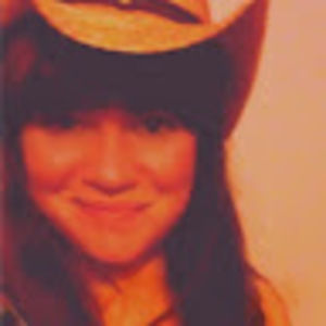 Meet your Posher, Becca